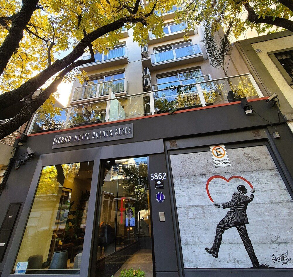 Vorderansicht der Unterkunft Fierro Hotel Buenos Aires