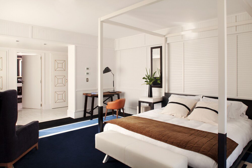 Modern bedroom with a four-poster bed