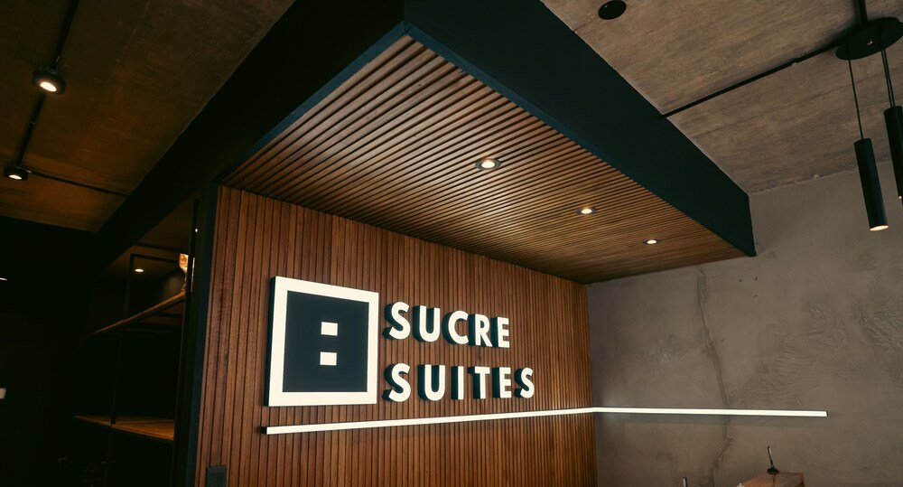 Cartel de Sucre Suites