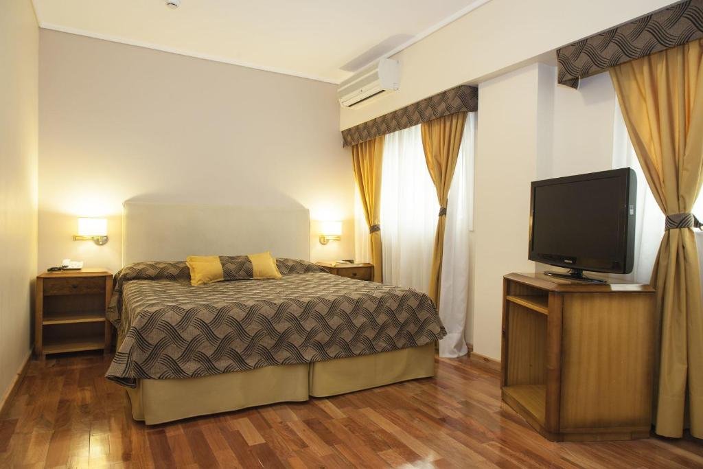 Zimmer und Ausstattung im Tritone Hotel